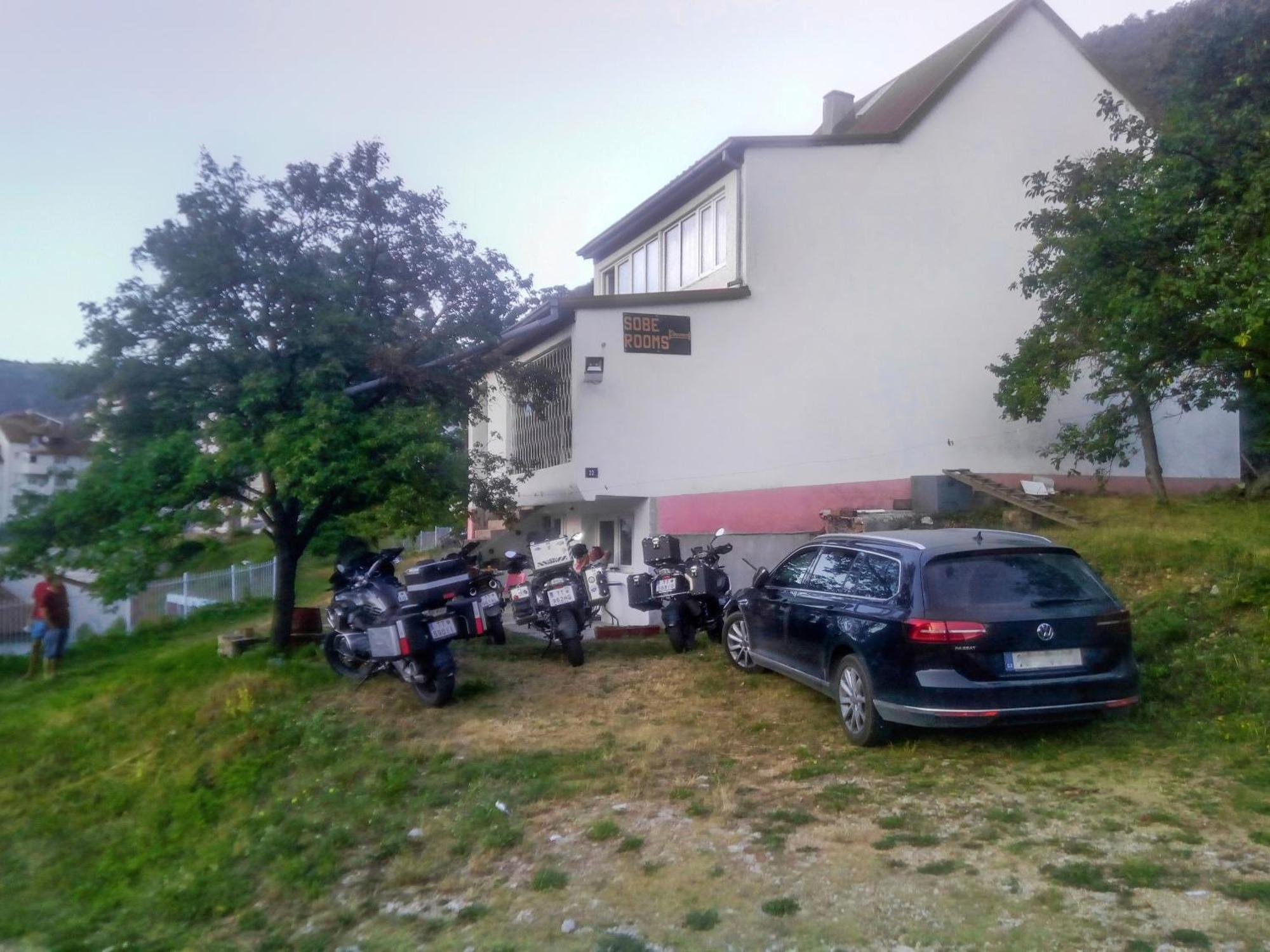 Guesthouse Mirkovic Pluzine Εξωτερικό φωτογραφία